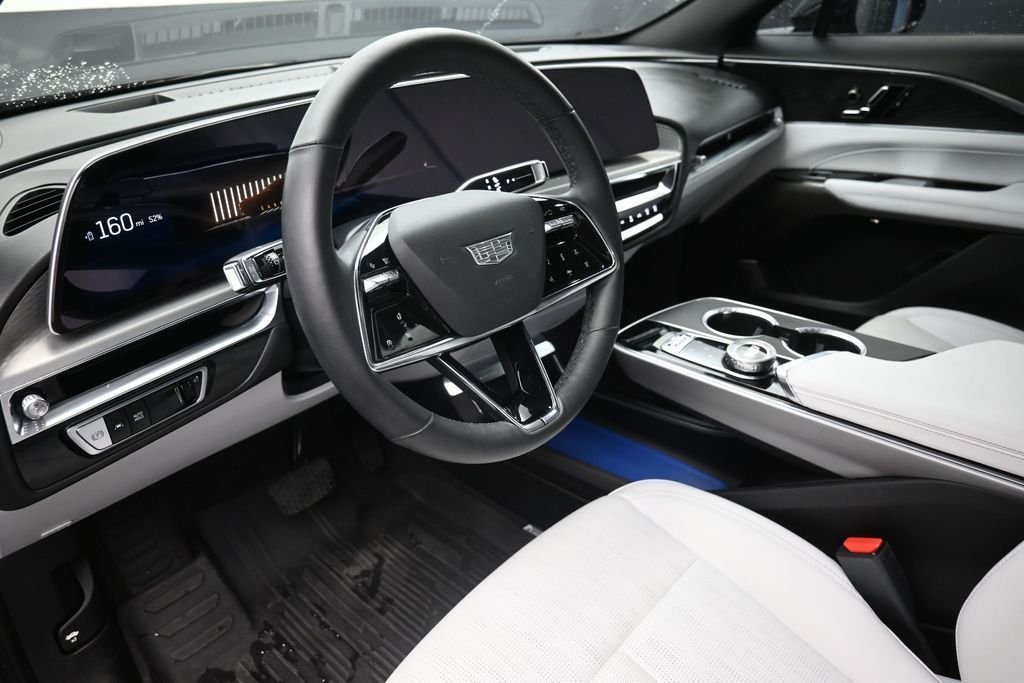 Used 2024 Black Cadillac Luxury image 18