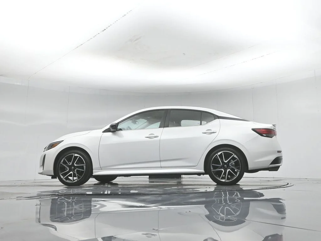 Used 2024 White Nissan SR image 53