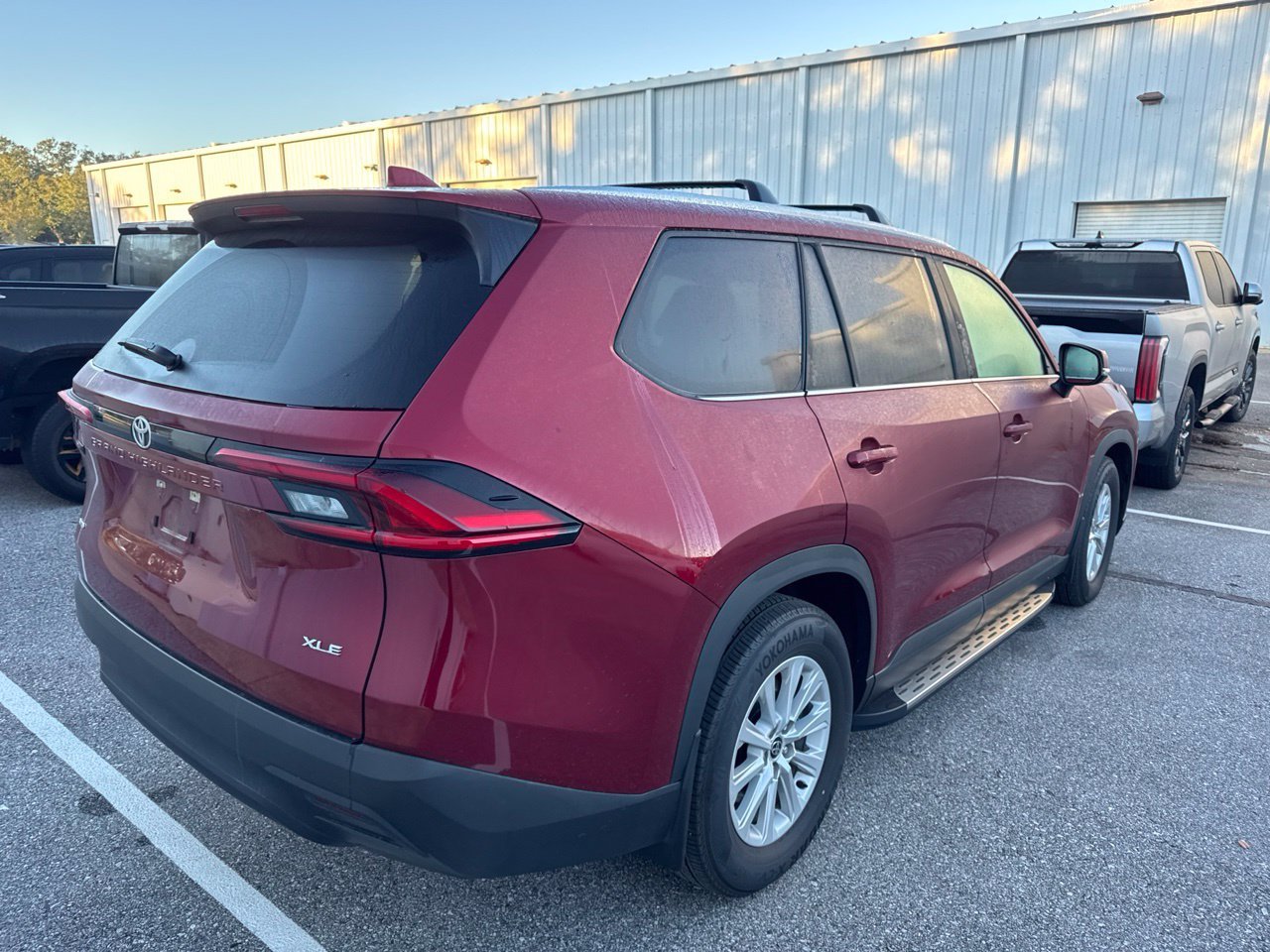 Used 2025 Red Toyota XLE image 5