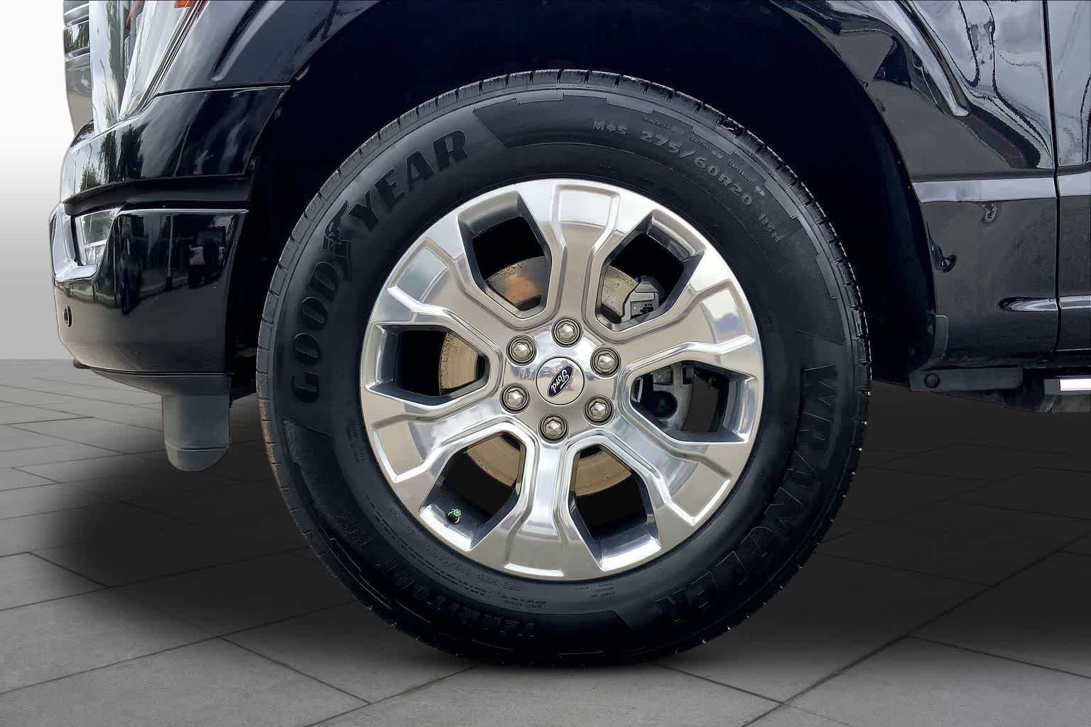 Used 2023 Agate Black Ford Platinum image 11