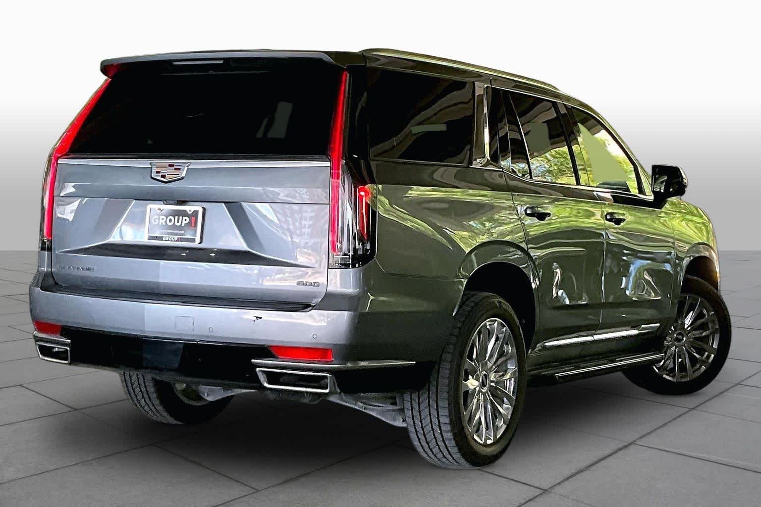 Used 2021 Satin Steel Metallic Cadillac Premium Luxury image 12