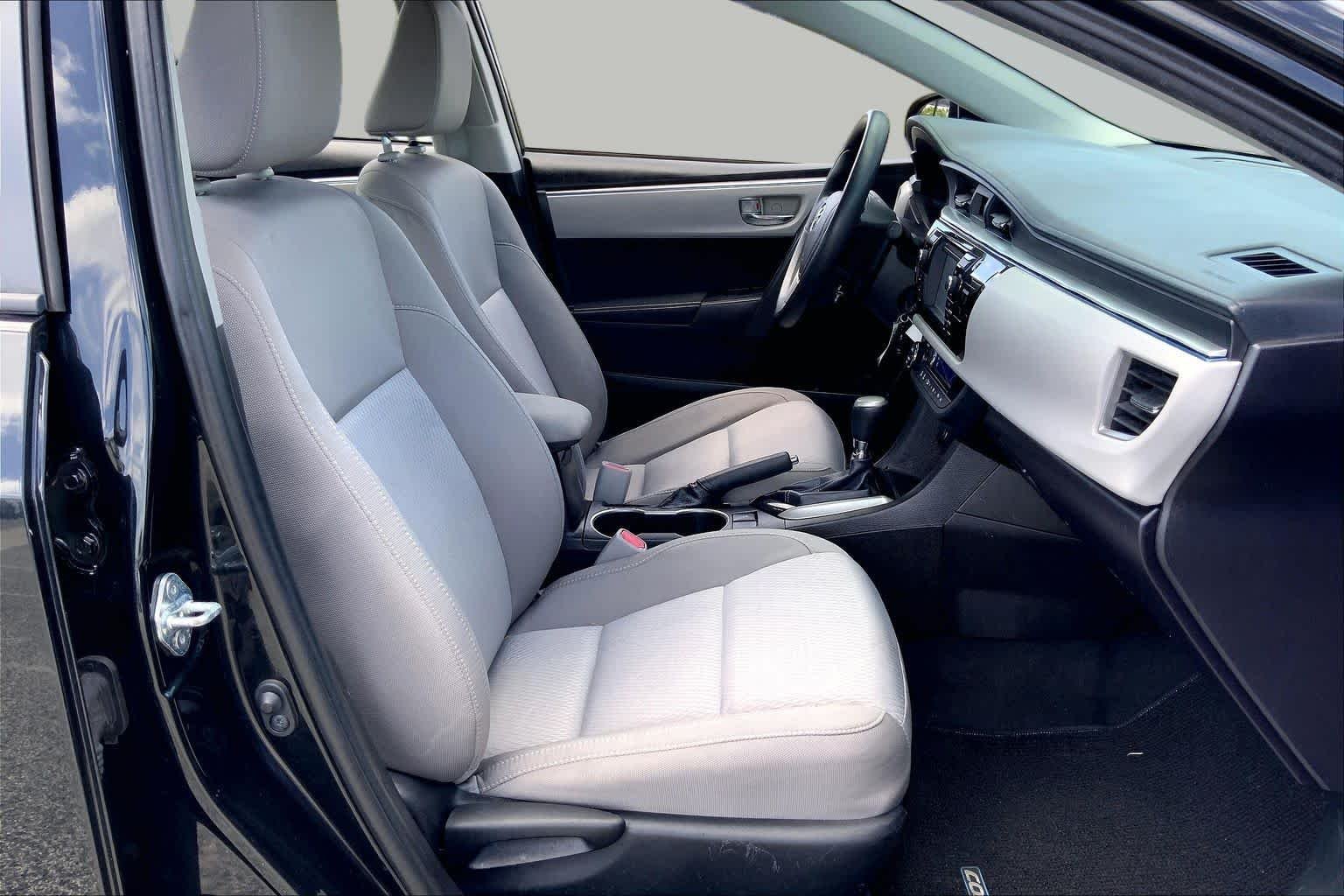 Used 2016 Black Sand Pearl Toyota LE image 9