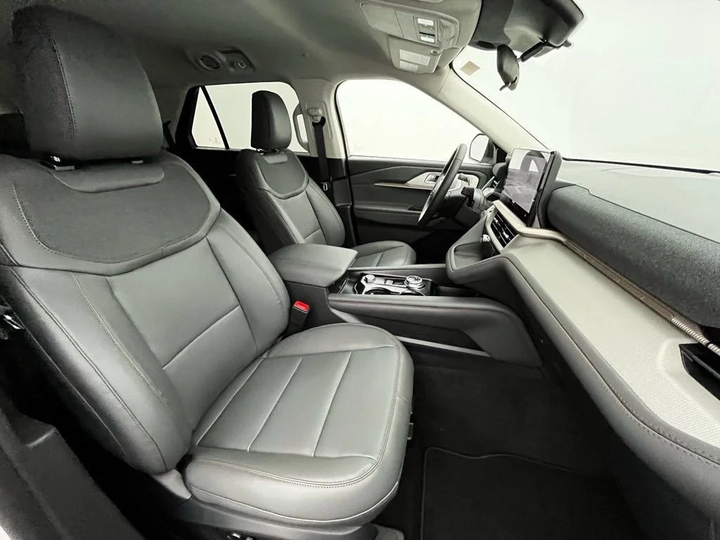 Used 2026 White Ford Active image 28
