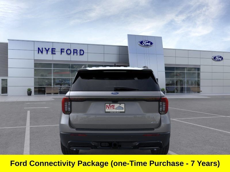 New 2026 Carbonized Gray Metallic Ford ST-Line image 7
