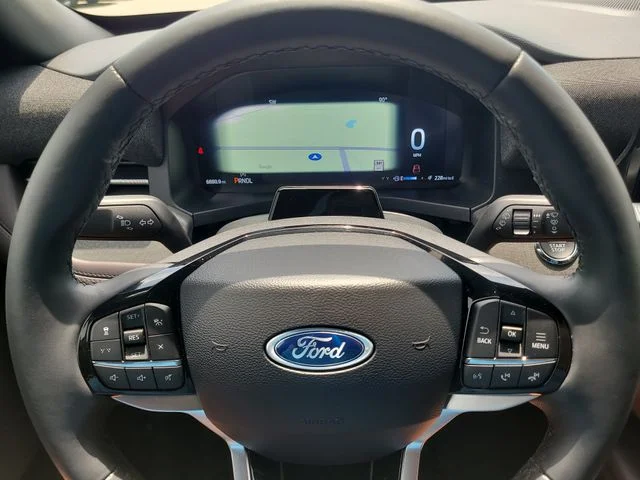Used 2026 Red Ford Platinum image 33