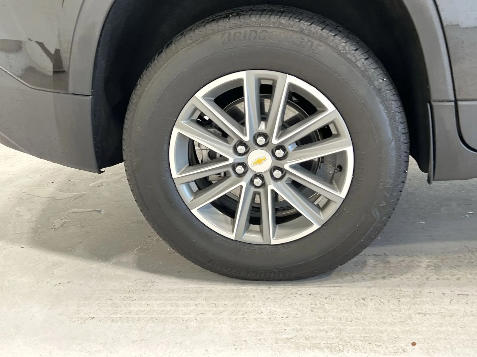 2023 Chevrolet Traverse 1LT - Photo 10