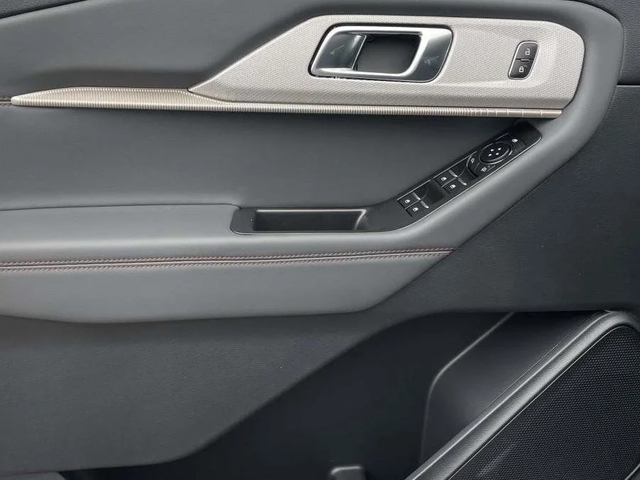 New 2026 Carbonized Gray Metallic Ford Active 100A image 15