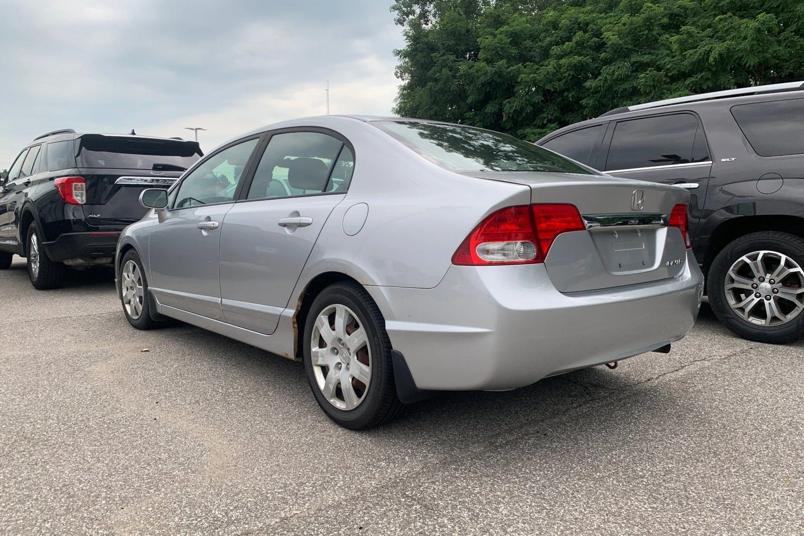 Used 2010 Silver Honda LX image 3