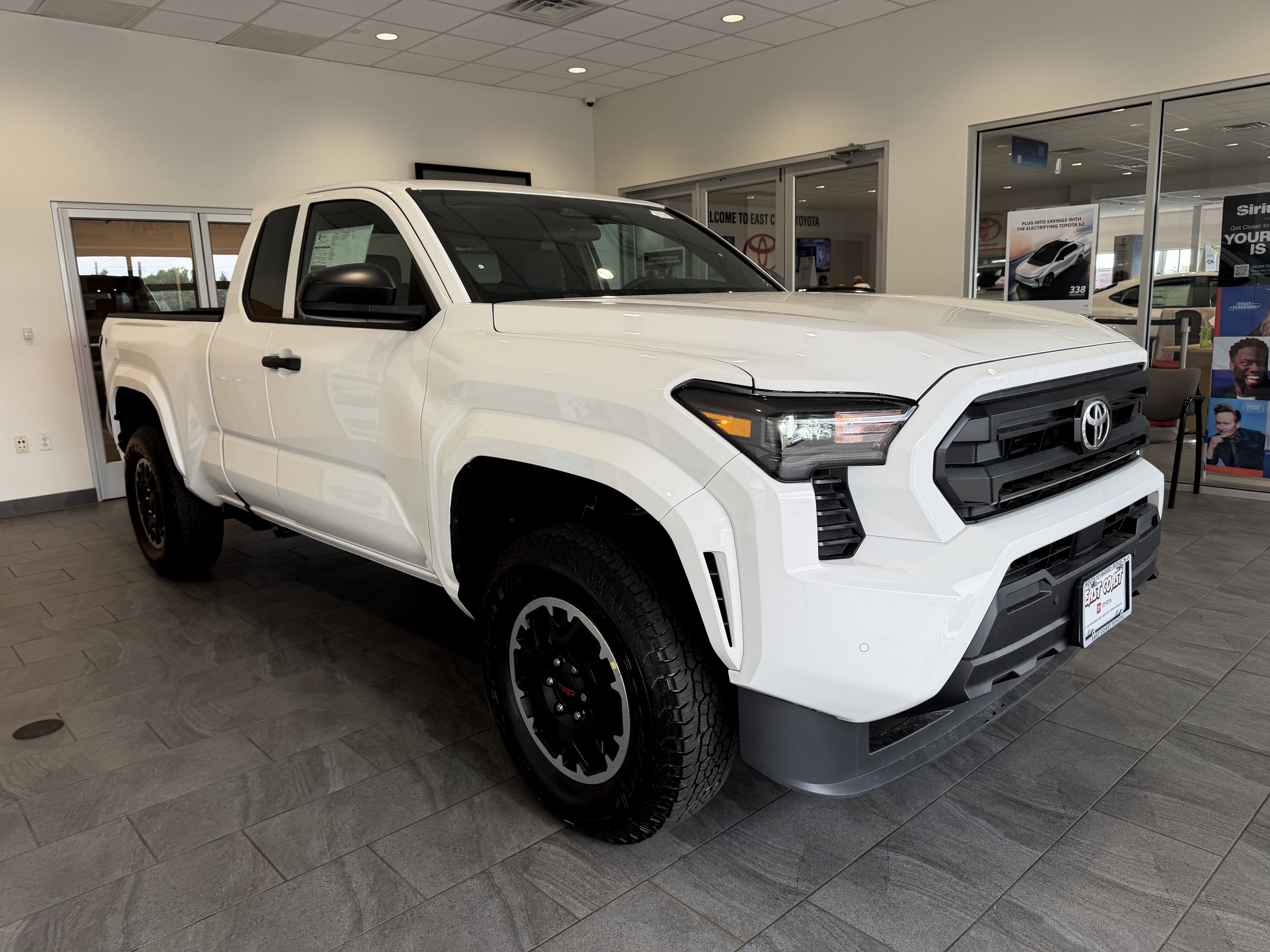 2026 Toyota Tacoma SR - Photo 43