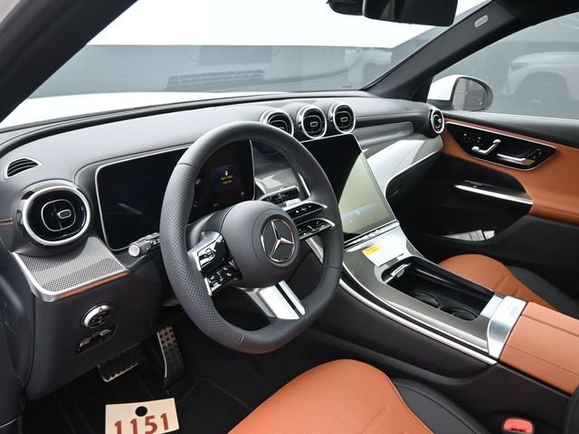 Used 2025 White Mercedes-Benz GLC 350e image 31