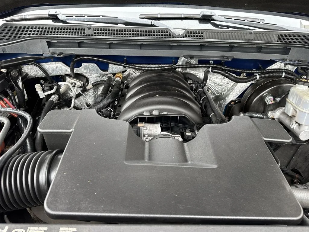 Used 2018 Blue Metallic GMC SLT image 56