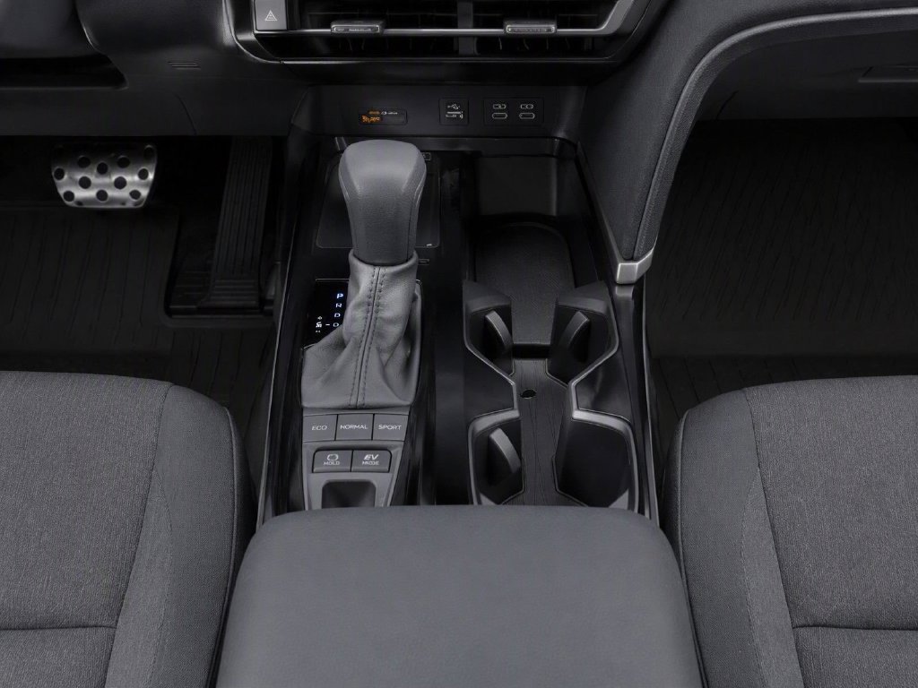 Used 2025 Silver Toyota LE image 18