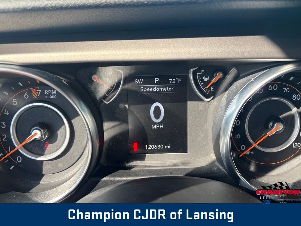 Used 2019 Silver Jeep Sport S image 17