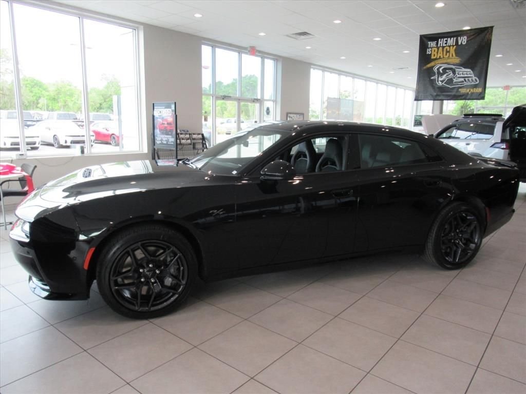 New 2026 Diamond Black Crystal Pearlcoat Dodge R/T image 3