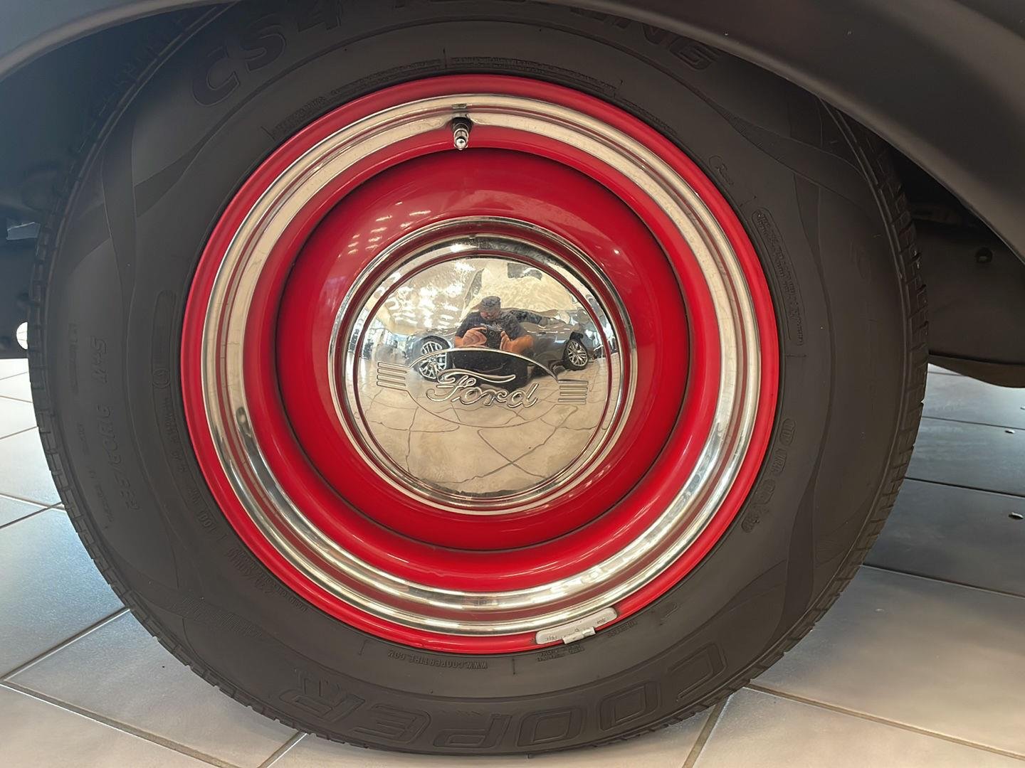 Used 1964  Ford  image 15