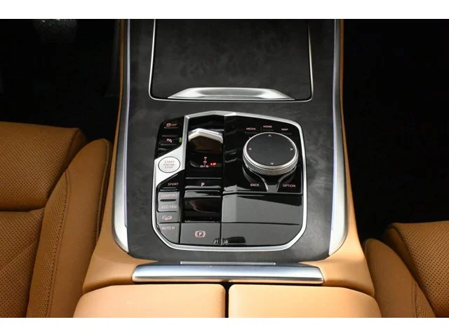 New 2026 Alpine White BMW xDrive40i image 23