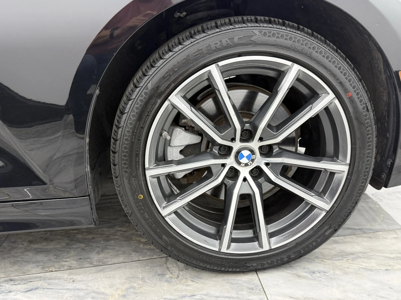 Used 2019 Jet Black BMW 330i xDrive image 10