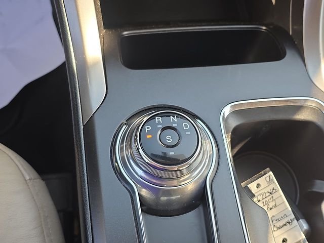 Used 2017 White Gold Ford SE image 26