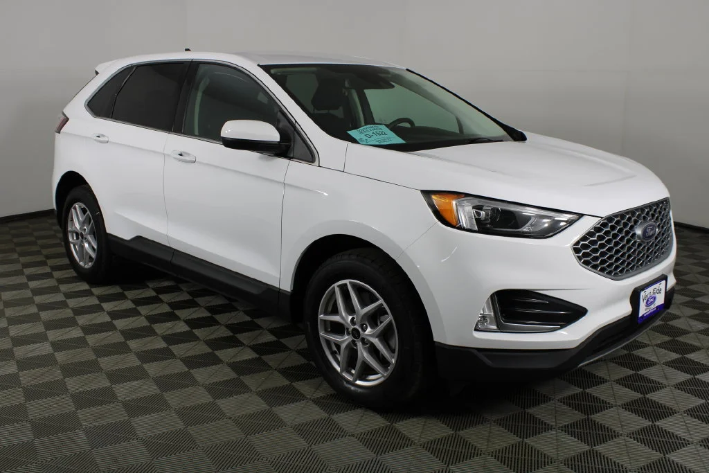 2023 Ford Edge