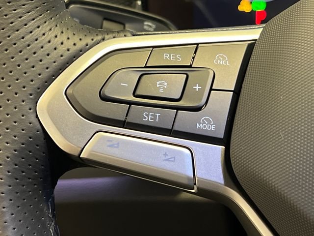 New 2026 White Volkswagen 2.0T SE R-Line Black image 14