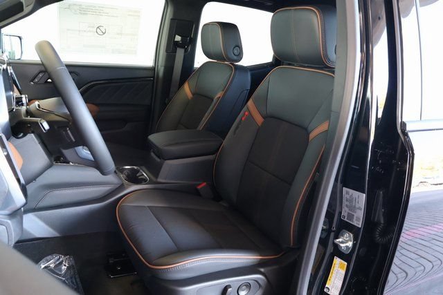 2026 GMC Canyon AT4 - Photo 12