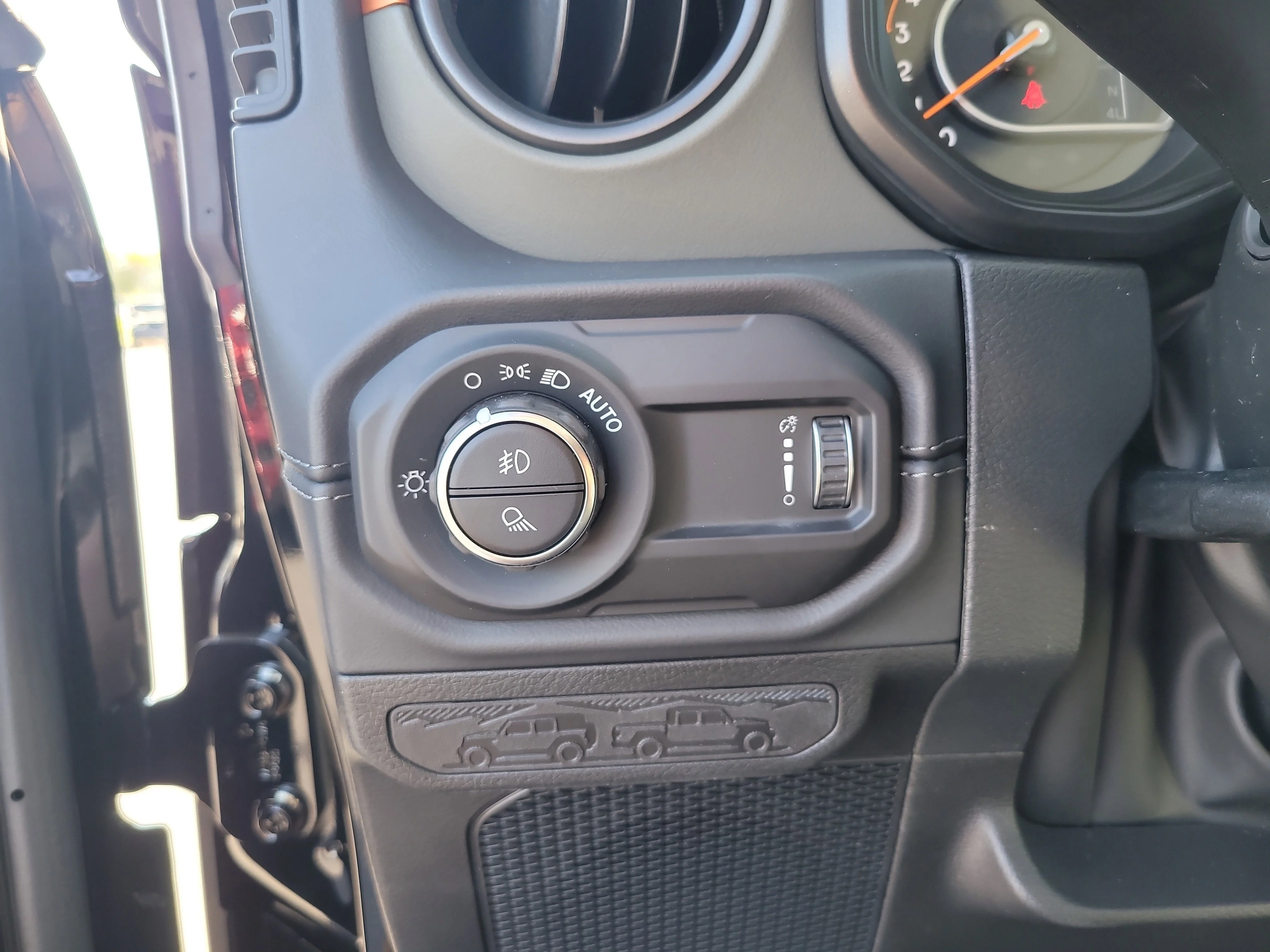 New 2026 Black Clearcoat Jeep Mojave X image 21