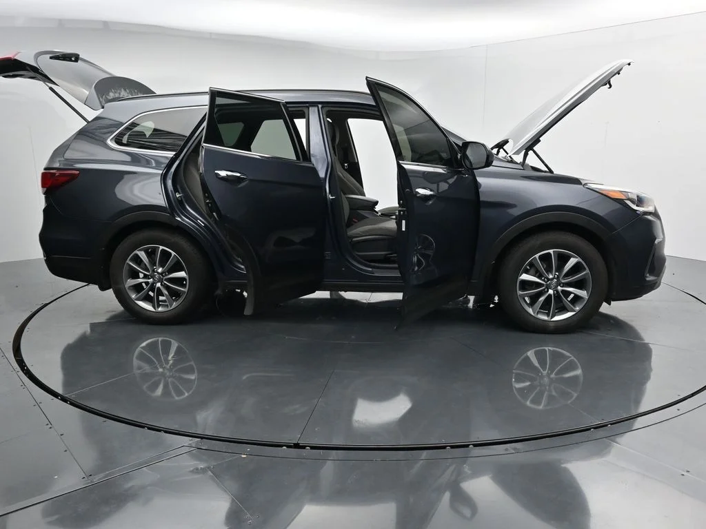 Used 2019 Blue Hyundai SE image 37