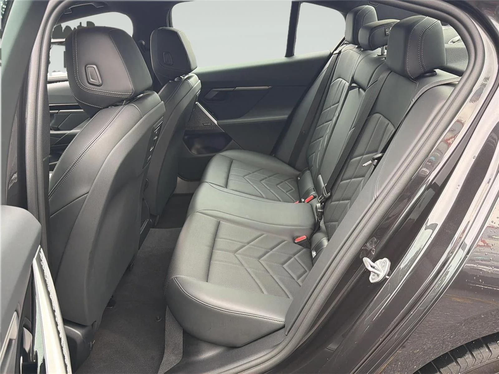 2026 BMW 5 Series 530i - Photo 23