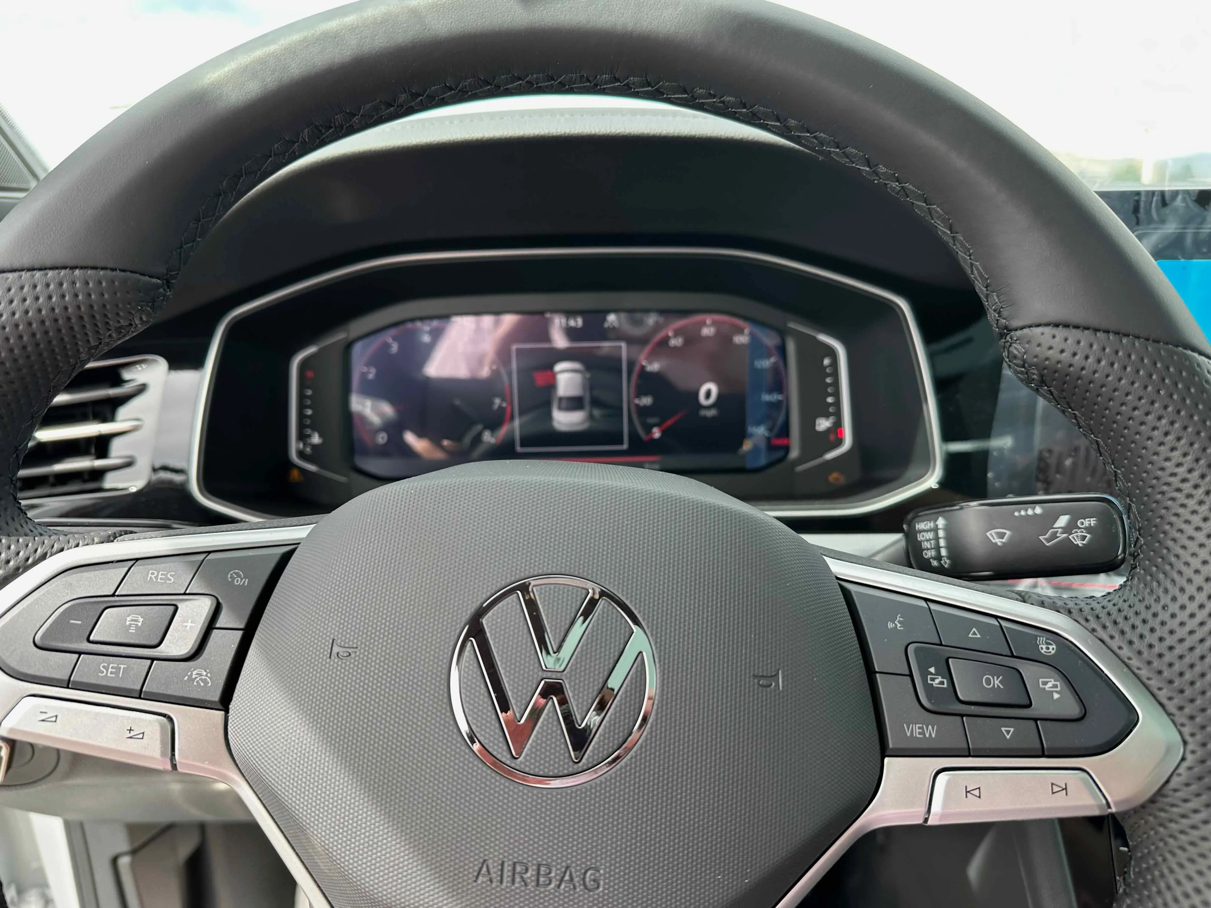 New 2026 Pure White Volkswagen Autobahn image 3