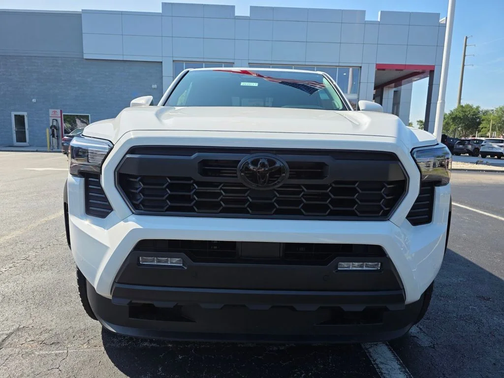 2026 Toyota Tacoma TRD Off Road - Photo 2