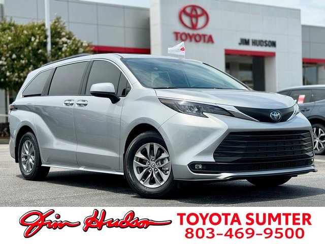 2025 Toyota Sienna XLE