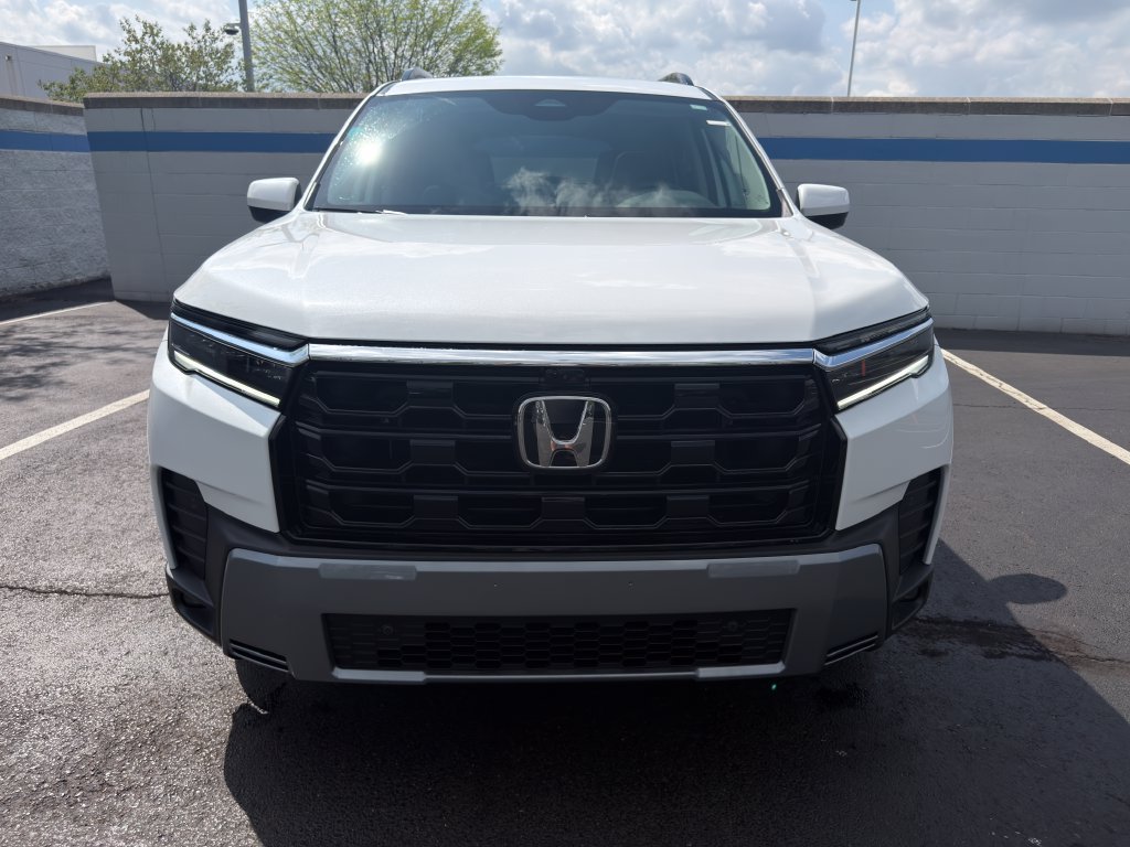 New 2026 Platinum White Pearl Honda Touring image 8