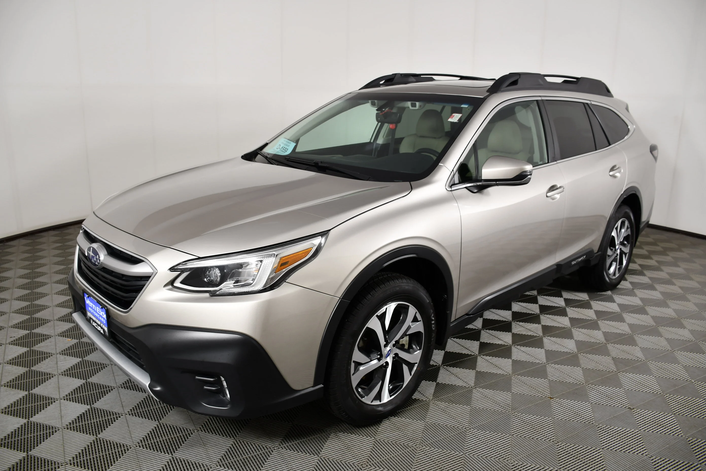Used 2020 Tungsten Metallic Subaru Limited image 10