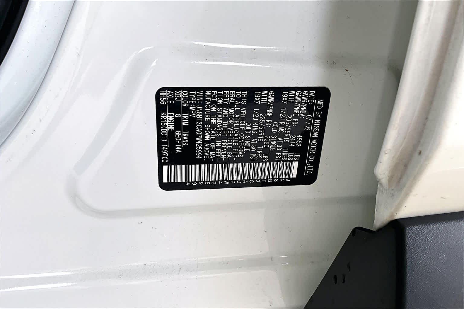 Used 2023 Pearl White Tricoat/Super Black Nissan SL image 62