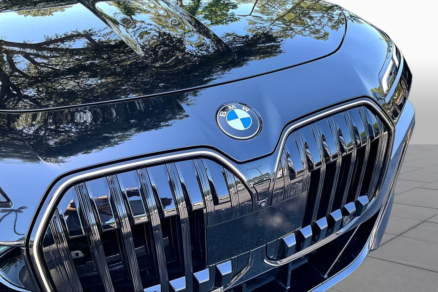 Certified Used 2024 Black Sapphire Metallic BMW 760i xDrive image 30