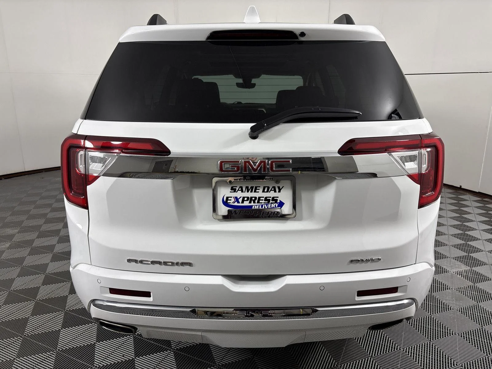 Used 2021 Summit White GMC Denali image 20