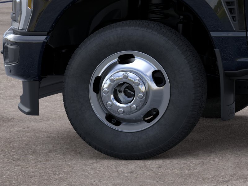 New 2026 Agate Black Metallic Ford Platinum image 19