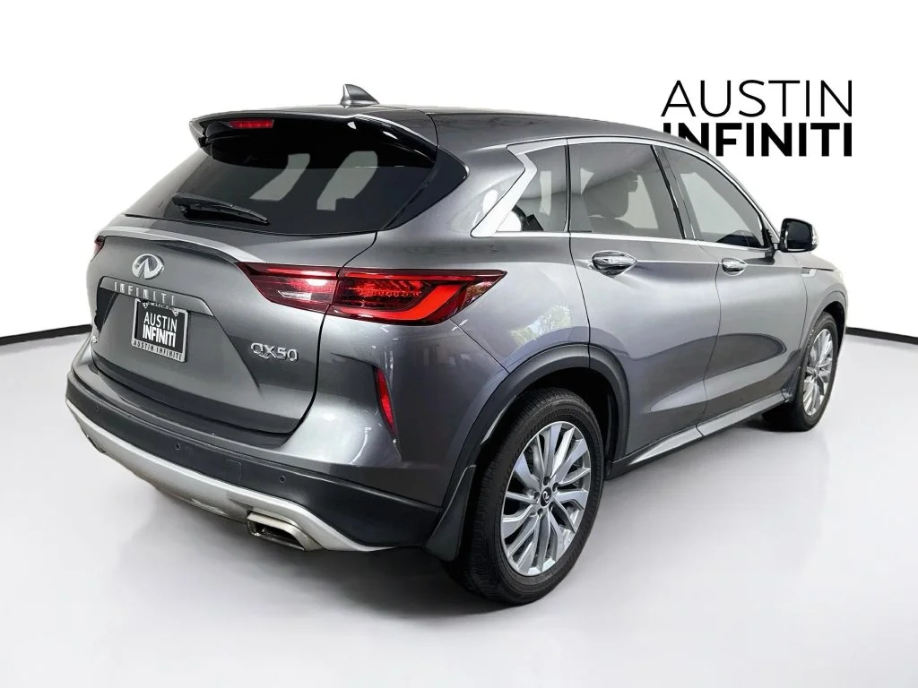 Certified Used 2023 Gray INFINITI PURE image 10