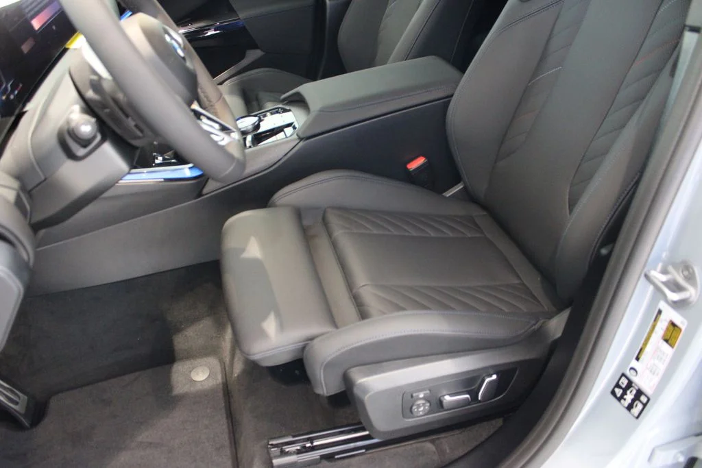 New 2026 Brooklyn Grey Metallic BMW 30 xDrive image 9