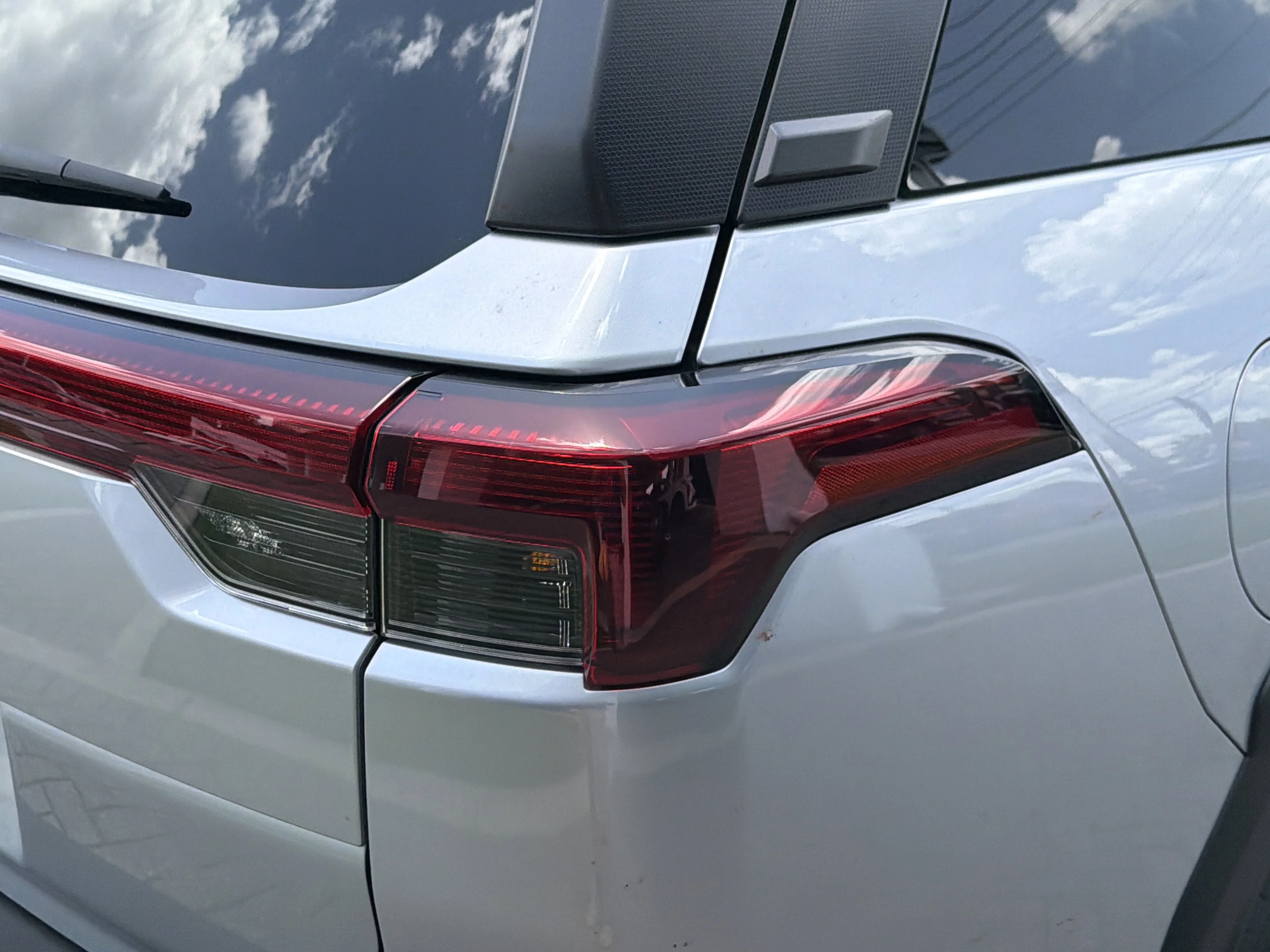 New 2026 ICE SILVER METALLIC Subaru Limited image 9