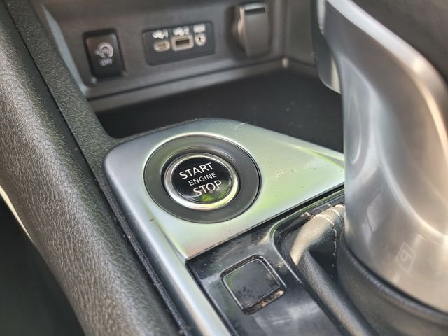 Used 2025 Gray Nissan SV image 26