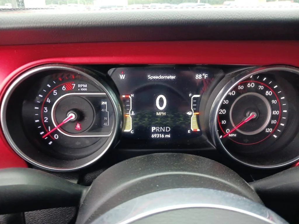 Used 2021 Gray Jeep Rubicon image 18
