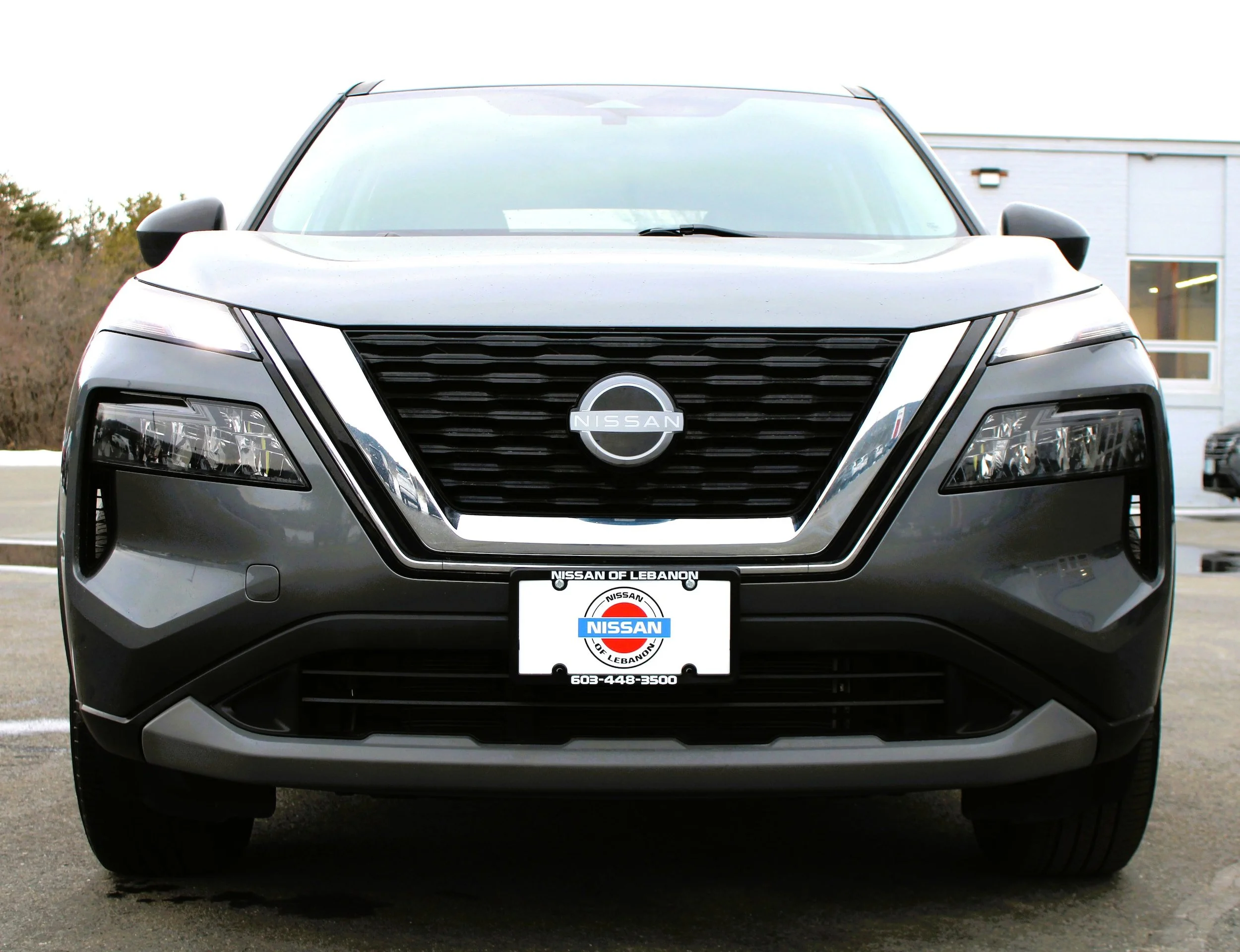 Used 2023 Gun Metallic Nissan S image 5