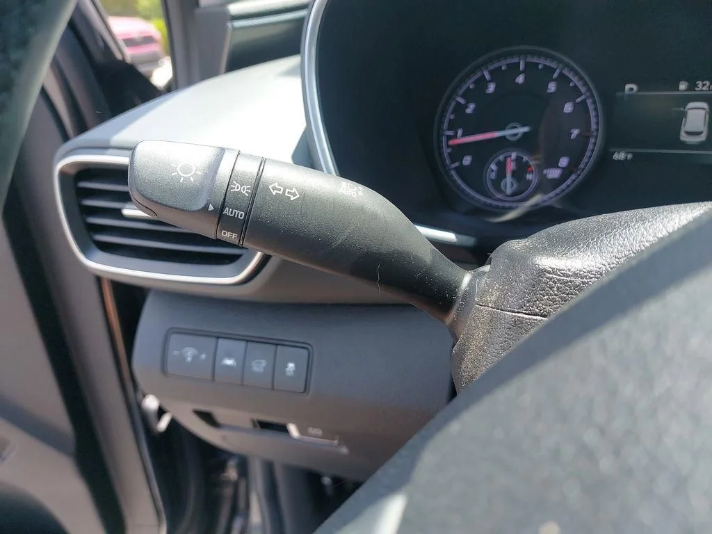 Used 2023 Gray Hyundai SEL image 26