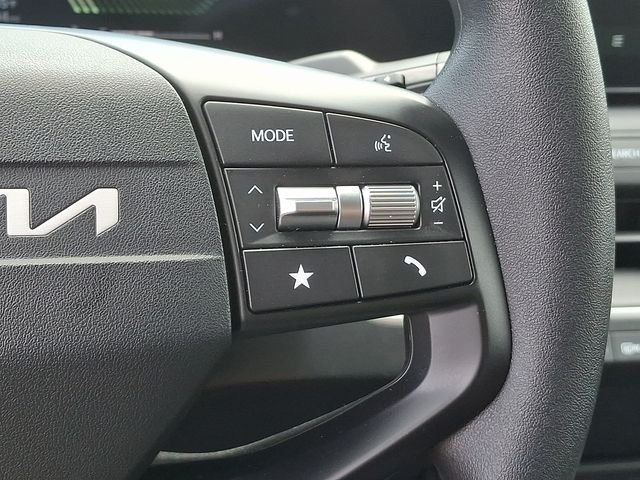Used 2025 Gray Kia LXS image 22