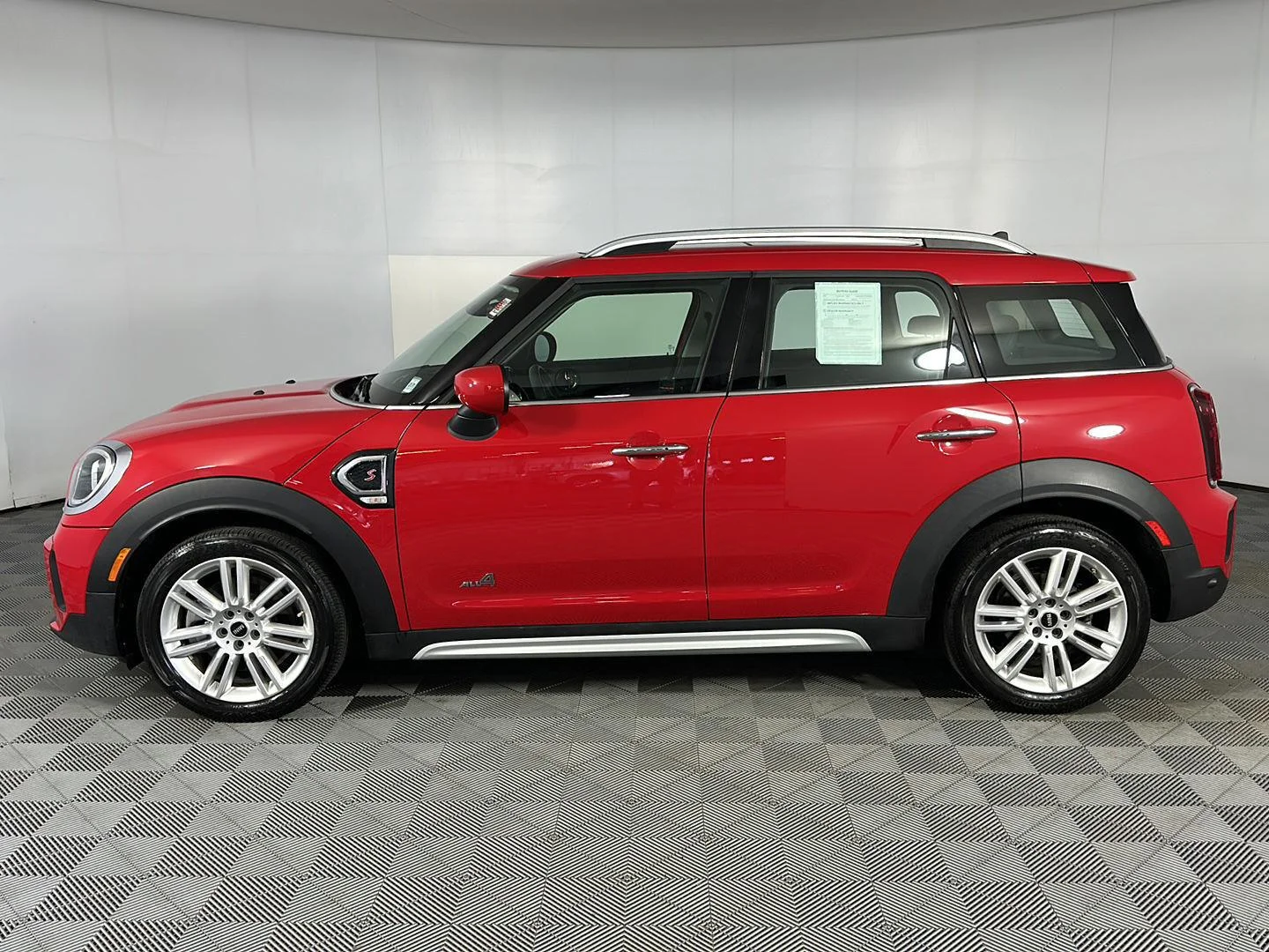 Used 2024 Chili Red MINI Cooper S image 5