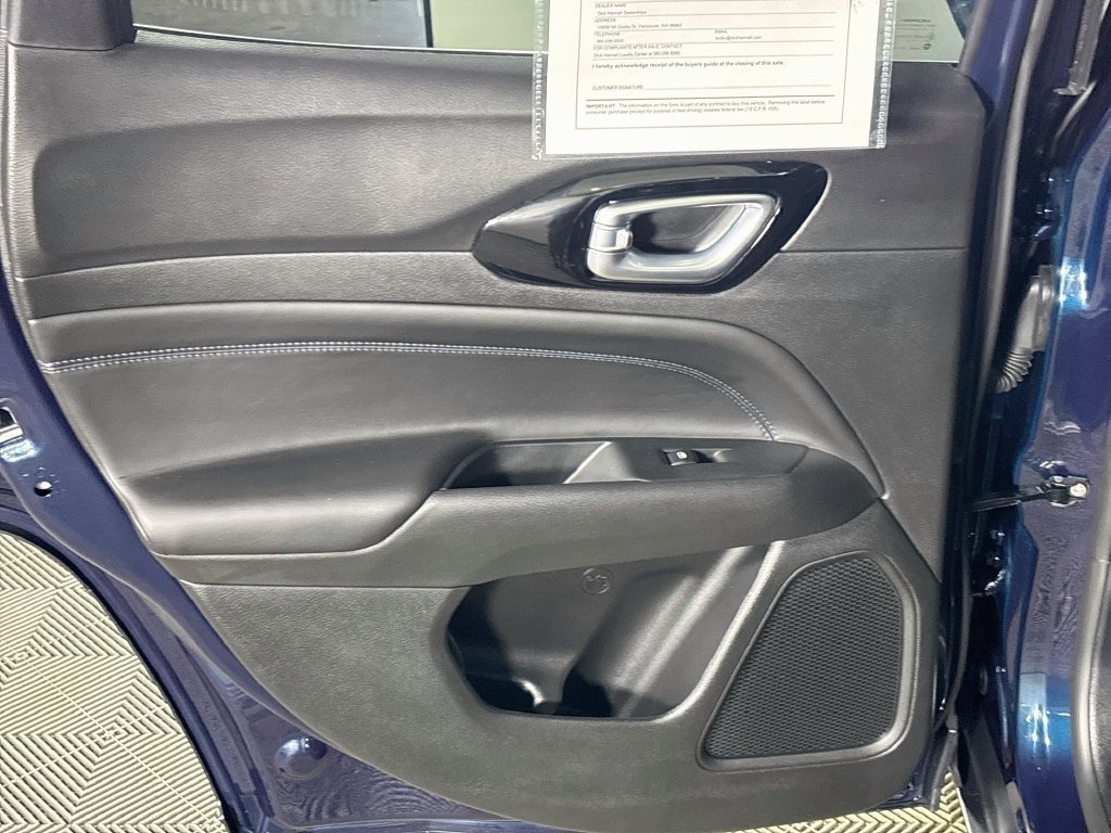 Used 2026 Blue Jeep Latitude image 19