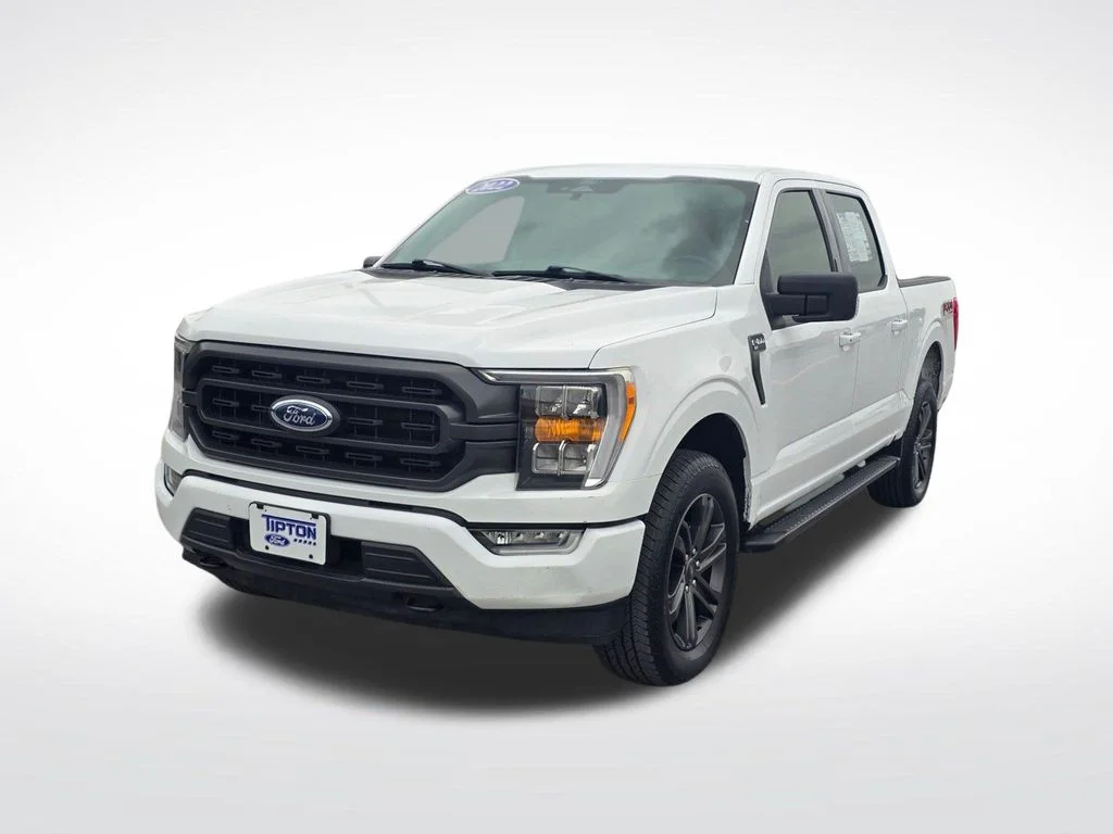 Used 2022 White Ford XLT image 1