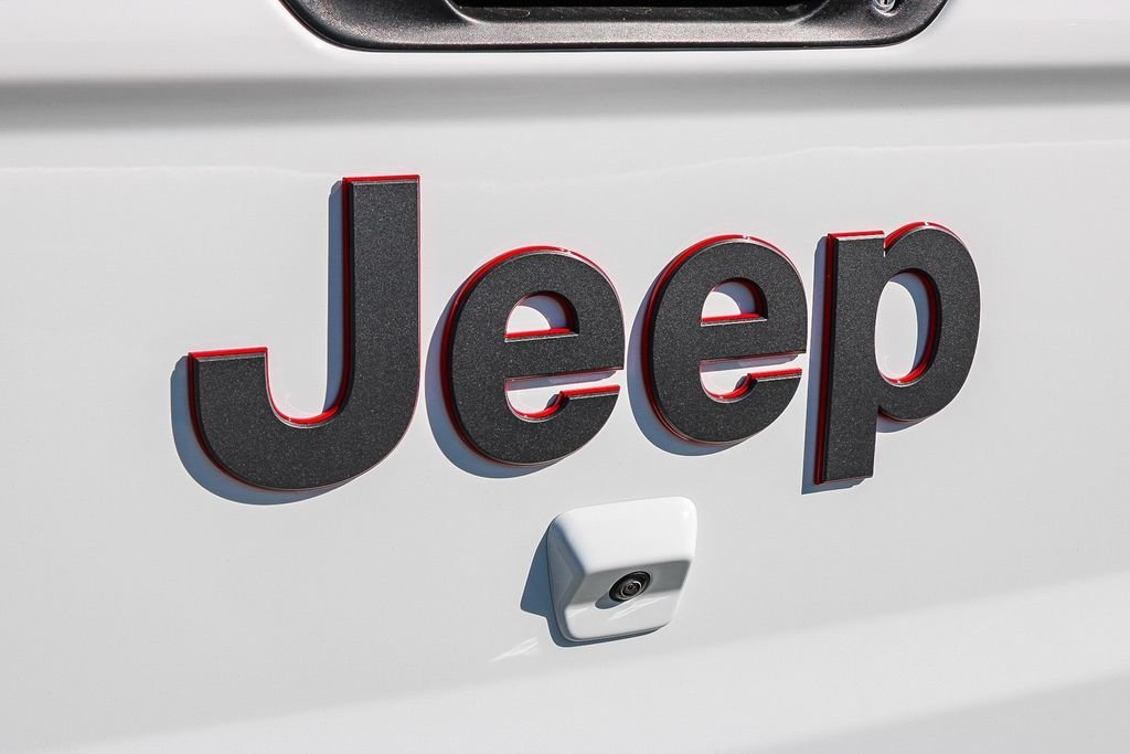 New 2026 Bright White Clearcoat Jeep Rubicon image 9