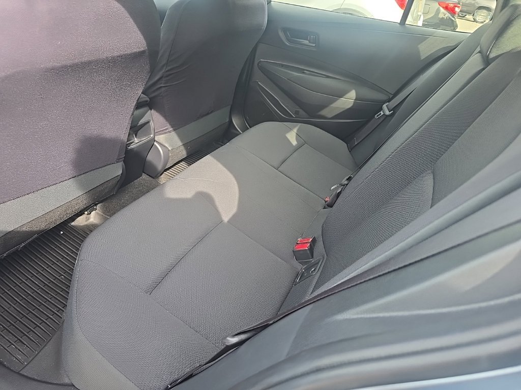 Used 2022  Toyota LE image 11